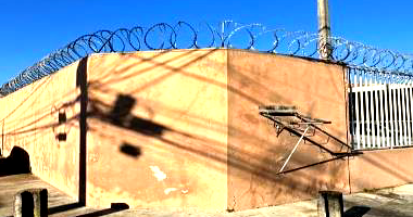 Casa com 52,50 m² em Curitiba - Ocupada