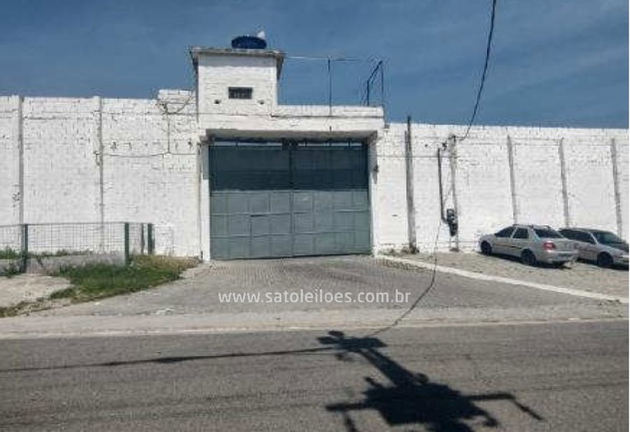 Galpão comercial com 1.551,65m² de área construída