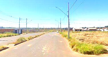 Terreno com 2 quartos, área total 60m², terreno 200m², IPTU incluso