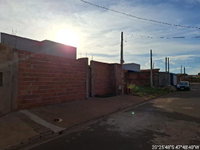 Casa com 2 quartos, 1 banheiro, 2 vagas e 52m² construída