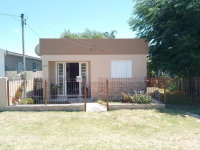Casa 2 dormitórios, 78m², terreno 300m² em Rosário do Sul