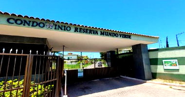 Casa com terreno de 300m², Ocupado, em Camaçari/BA