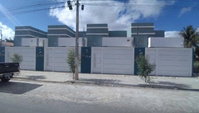 Casa padrão com 3 quartos e 2 banheiros em Petrolina