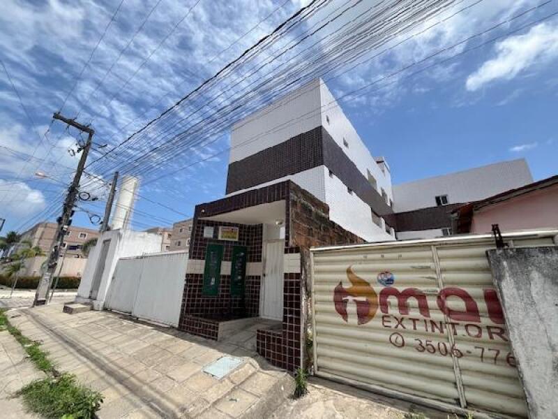 Apartamento com 2 quartos, 2 banheiros e 1 vaga de garagem