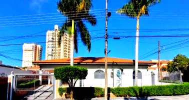 Imóvel Comercial com 6 Salas e Piscina em Presidente Prudente