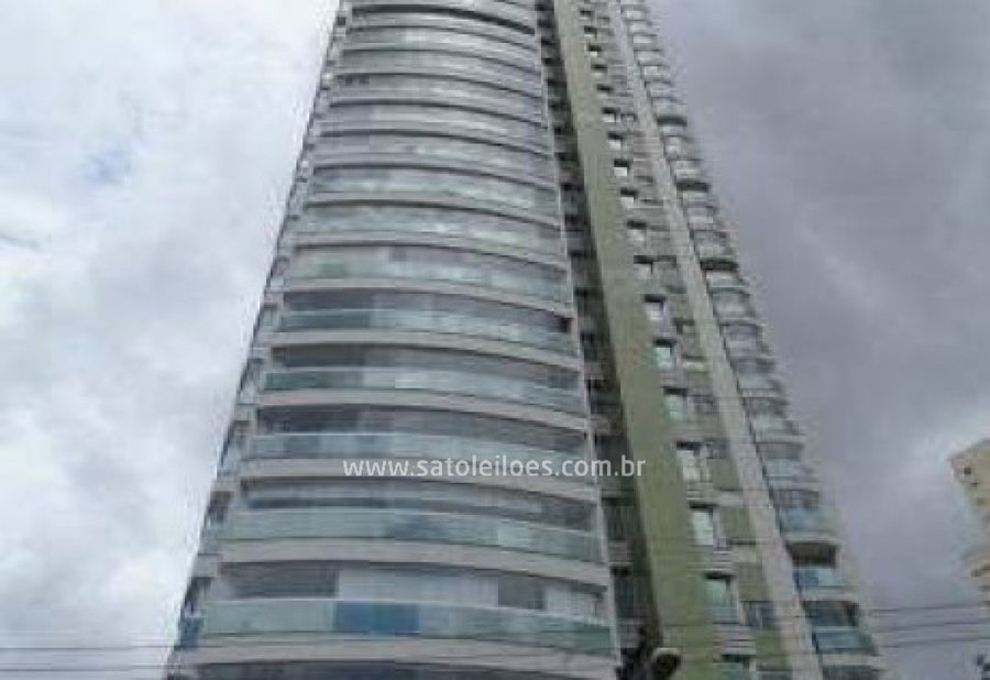Apartamento com 6 vagas de garagem, 639,07 m²