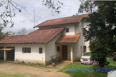 Casa Ocupada com Terreno de 3.346m² em Viamão/RS