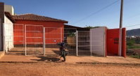 Casa com 2 quartos, 1 banheiro, 54m² construída, ocupada