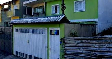 Terreno desocupado 257m² com ótima localização e matrícula regularizada