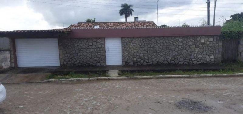 Casa 149m² com Garagem no Minhoto II em Carpina/PE