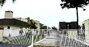 Apartamento com 2 Quartos em Condomínio