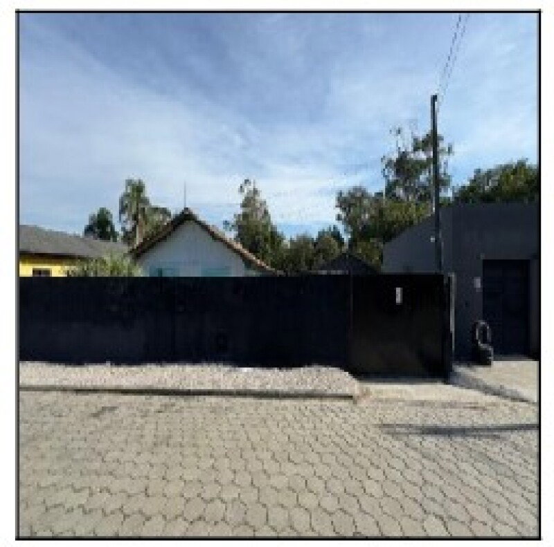 Terreno de 696m² no Centro de Laguna/SC
