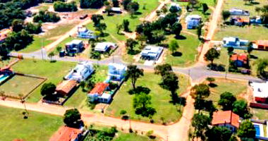 Terreno amplo de 450m² em Pardinho, ideal para construção