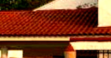 Casa Padrão Ocupada com 3 Quartos e 2 Banheiros