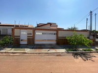 Casa ocupada com 3 quartos e 345,91 m² construída