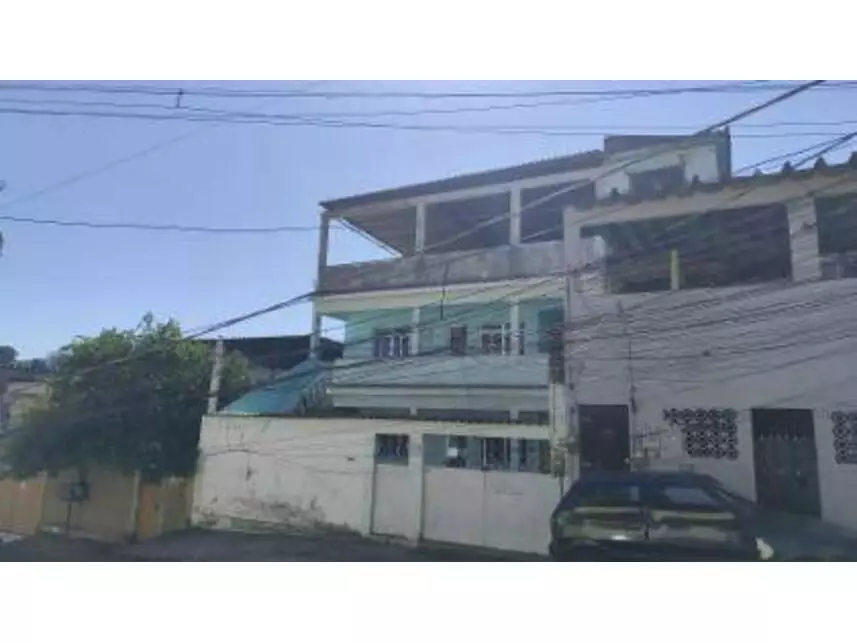 Casa em Leilão com 3 Quartos e 2 Banheiros em São João de Meriti/RJ