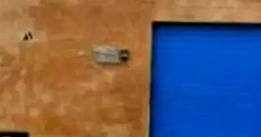 Casa em leilão com 96,75m² de área construída