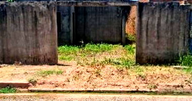 Casa com 2 quartos, 2 banheiros, 1 vaga e 76,8m² privativos