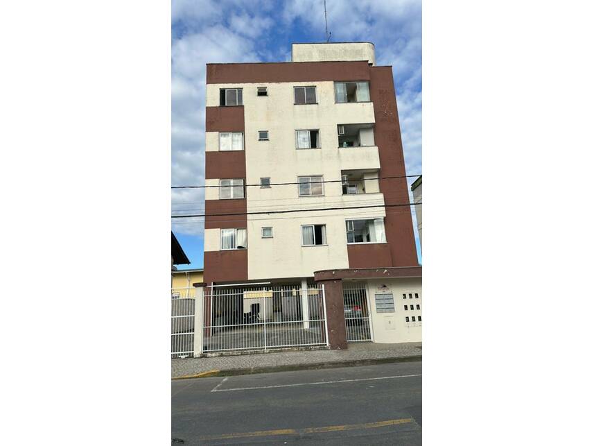 Apartamento com 1 vaga em Joinville