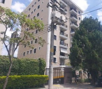 Apartamento com 2 quartos, 1 banheiro e 1 vaga de garagem