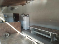 Casa com 3 quartos, 2 banheiros e 160m² construída, ocupada
