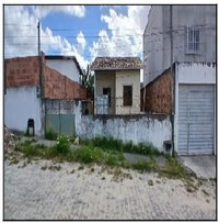 Casa 2 quartos, 1 banheiro, 40m² construída, 200m² terreno