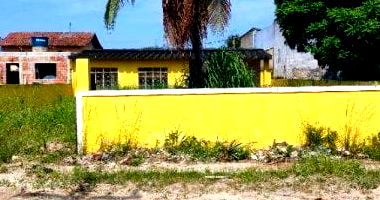 Casa em Araruama com 2 quartos e 71m²