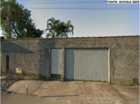 Casa com 8 vagas em terreno de 1.527m²