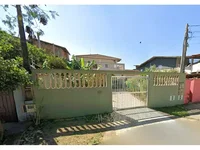 Sobrado em Leilão com 3 Quartos e 2 Banheiros em Ubatuba/SP