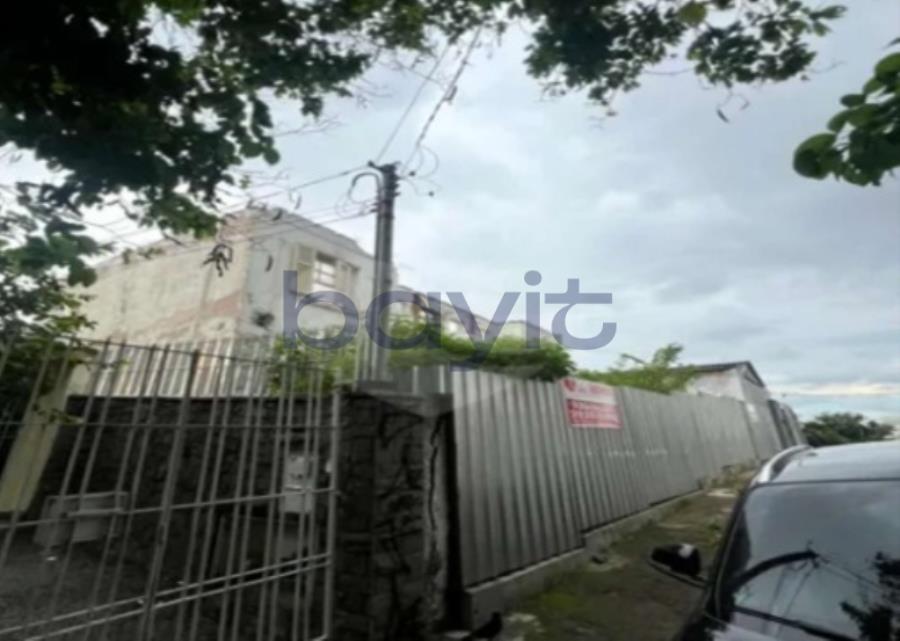 Terreno com 679,47 m² em Santana, SP