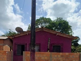 Casa Padrão com 1 Vaga de Garagem em Maracan