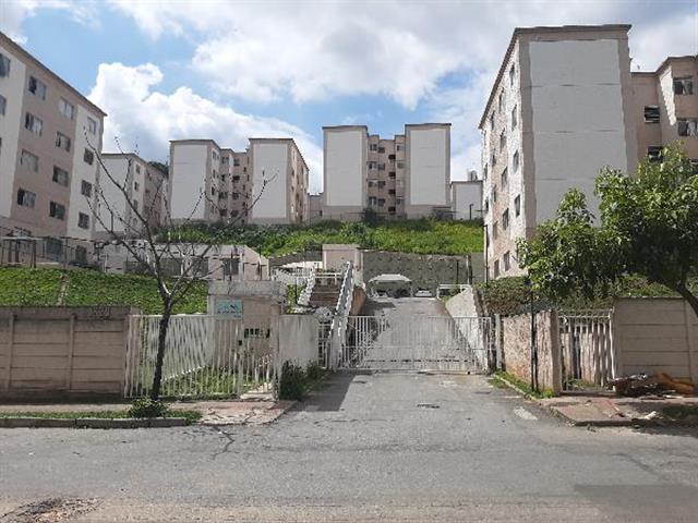 Apartamento em Santa Luzia com 2 quartos e 1 vaga