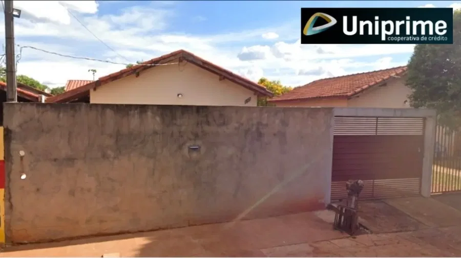 Terreno 200m² com Casa 36,76m² em Dourados MS