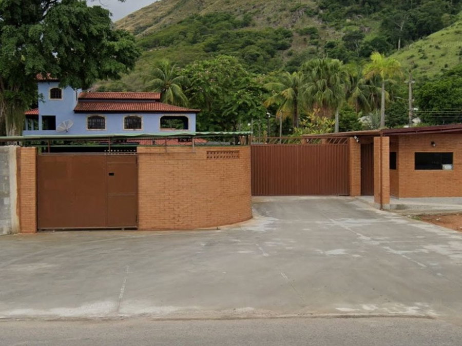 Casa 297m² em Nova Iguaçu-RJ com 297m² de área construída