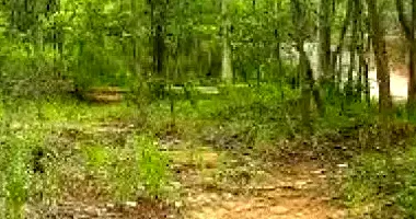 Terreno amplo em Vilagge da Serra - Desocupado e pronto para construir