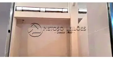 Apartamento em Porto Alegre com 2 Quartos e Vaga