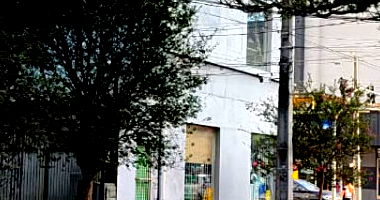 Casa com 301m² construídos em terreno de 321m²