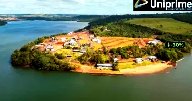 Terreno em Condomínio com 945m² em Capitão Leônidas Marques - PR