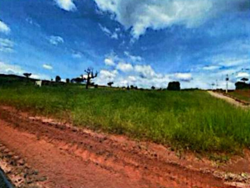 Terreno com 1.092,80m² no Vale do Sol