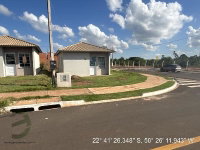 Casa com 2 Quartos e 1 Vaga em Assis/SP