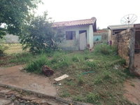 Terreno com Residência - 200m² de Terreno e 35,88m² Construída