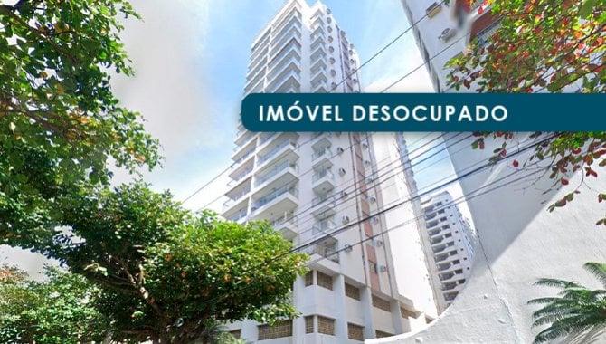 Apartamento 106m² com 2 vagas, desocupado, 3º andar