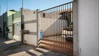 Casa ocupada de 58,47 m² em terreno de 180 m²