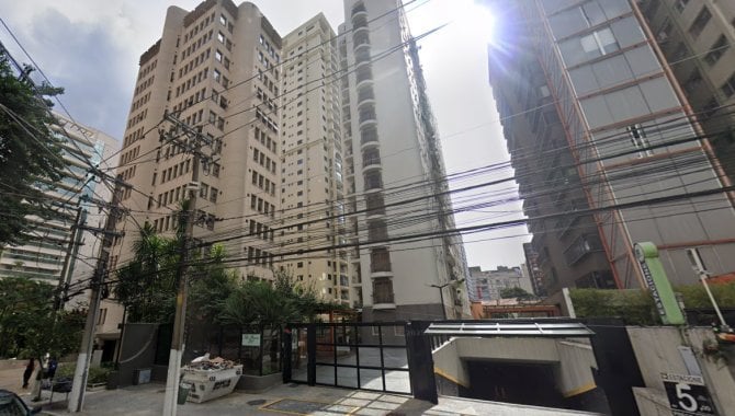 Apartamento 109 m² com 2 vagas, próximo à Av. Paulista