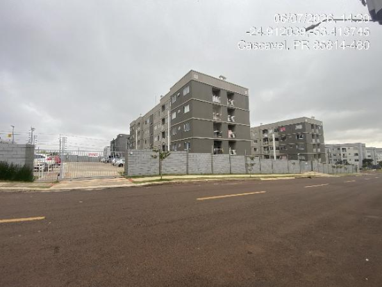 Apartamento com 2 Quartos e 1 Vaga em Cascavel
