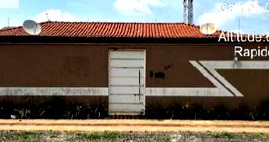 Casa com 1 quarto e 1 banheiro em terreno de 720m²