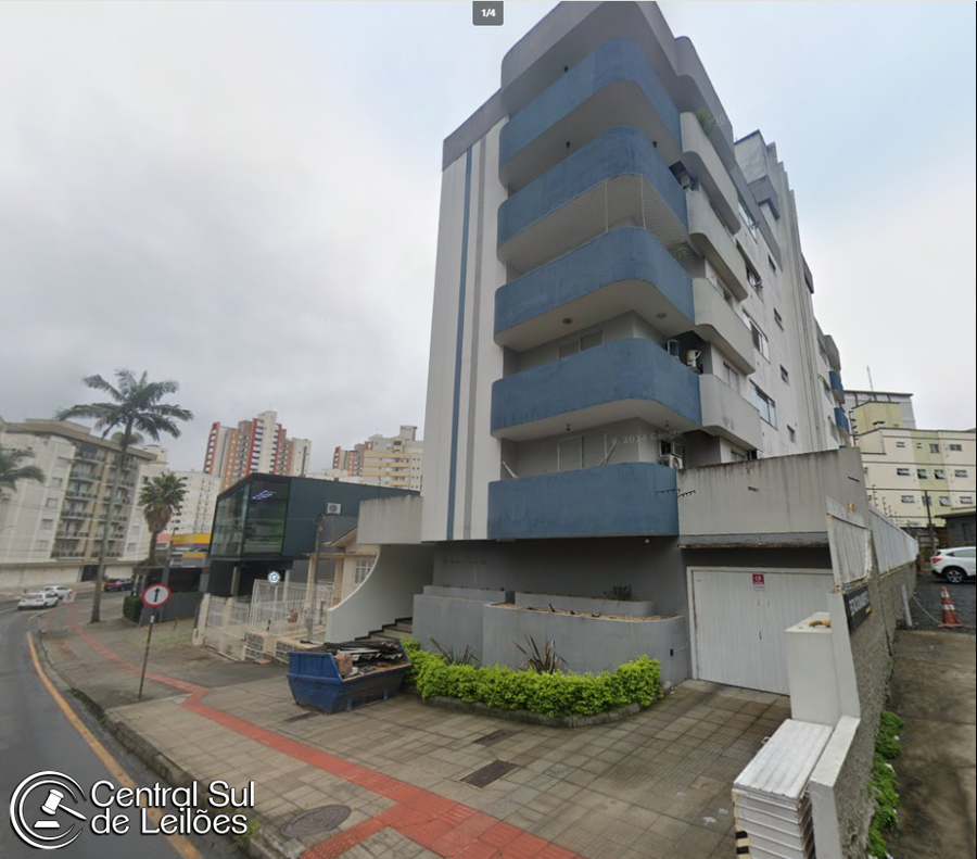 Box térreo com 24m² privativos, área total 31,88m²