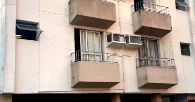 Apartamento com 2 quartos, 1 banheiro e vaga de garagem