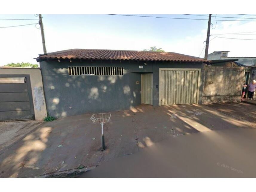 Casa em leilão com 130m² construída em Parque das Andorinhas