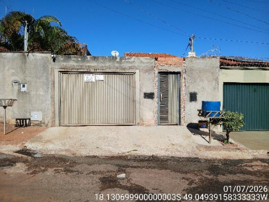 Casa com 2 quartos, 86m² em Buriti Alegre